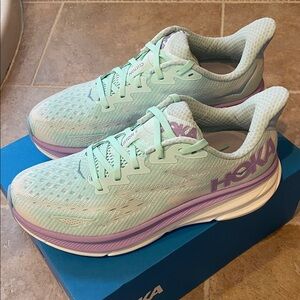 Hoka Clifton 9 Women's Running Shoes - NWT!